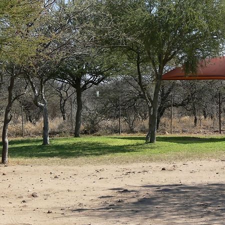 Ombo Rest Camp Hotel Okahandja Eksteriør billede