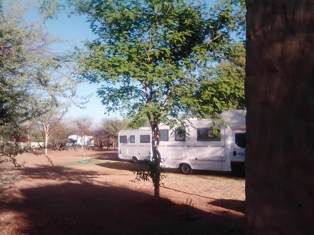 Ombo Rest Camp Hotel Okahandja Eksteriør billede