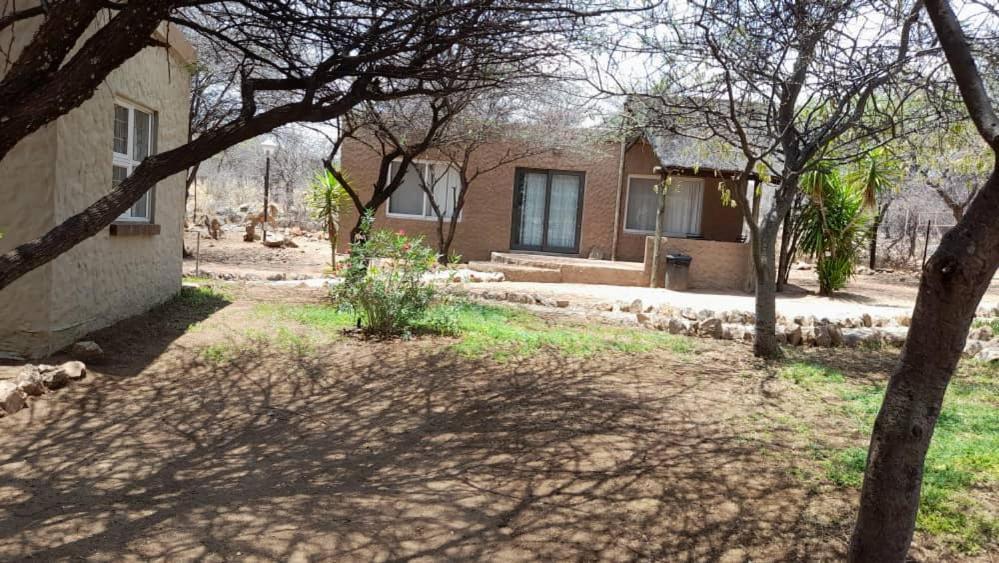 Ombo Rest Camp Hotel Okahandja Værelse billede