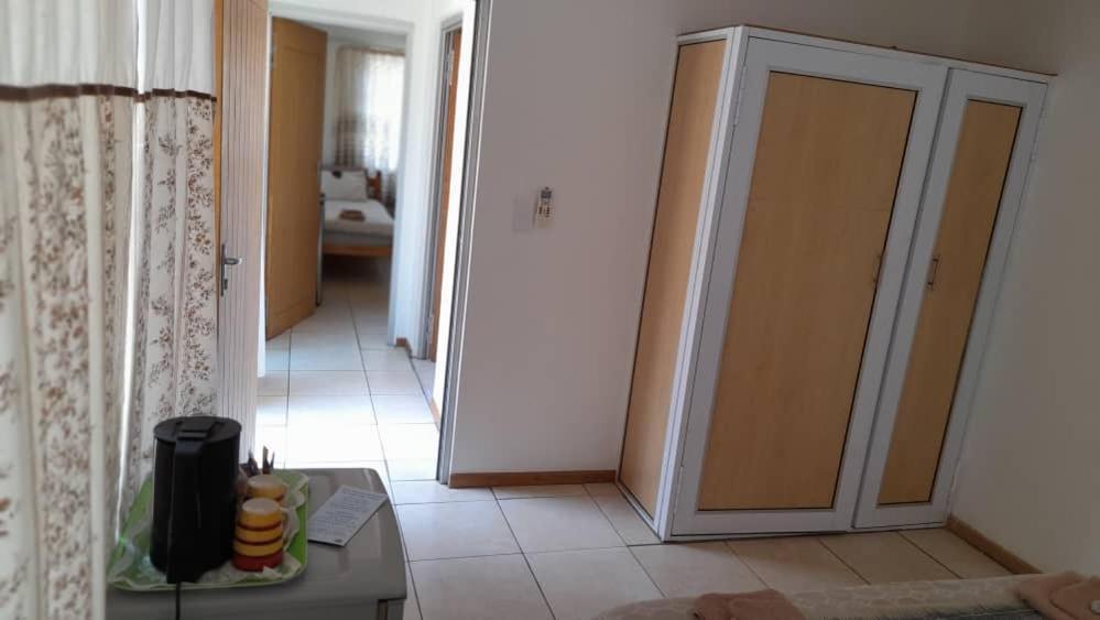 Ombo Rest Camp Hotel Okahandja Eksteriør billede